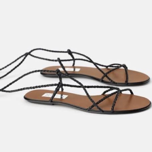 BRAIDED STRAP LEATHER SANDALS
Black 1/2634/081/040/39 - Picture 2 of 6